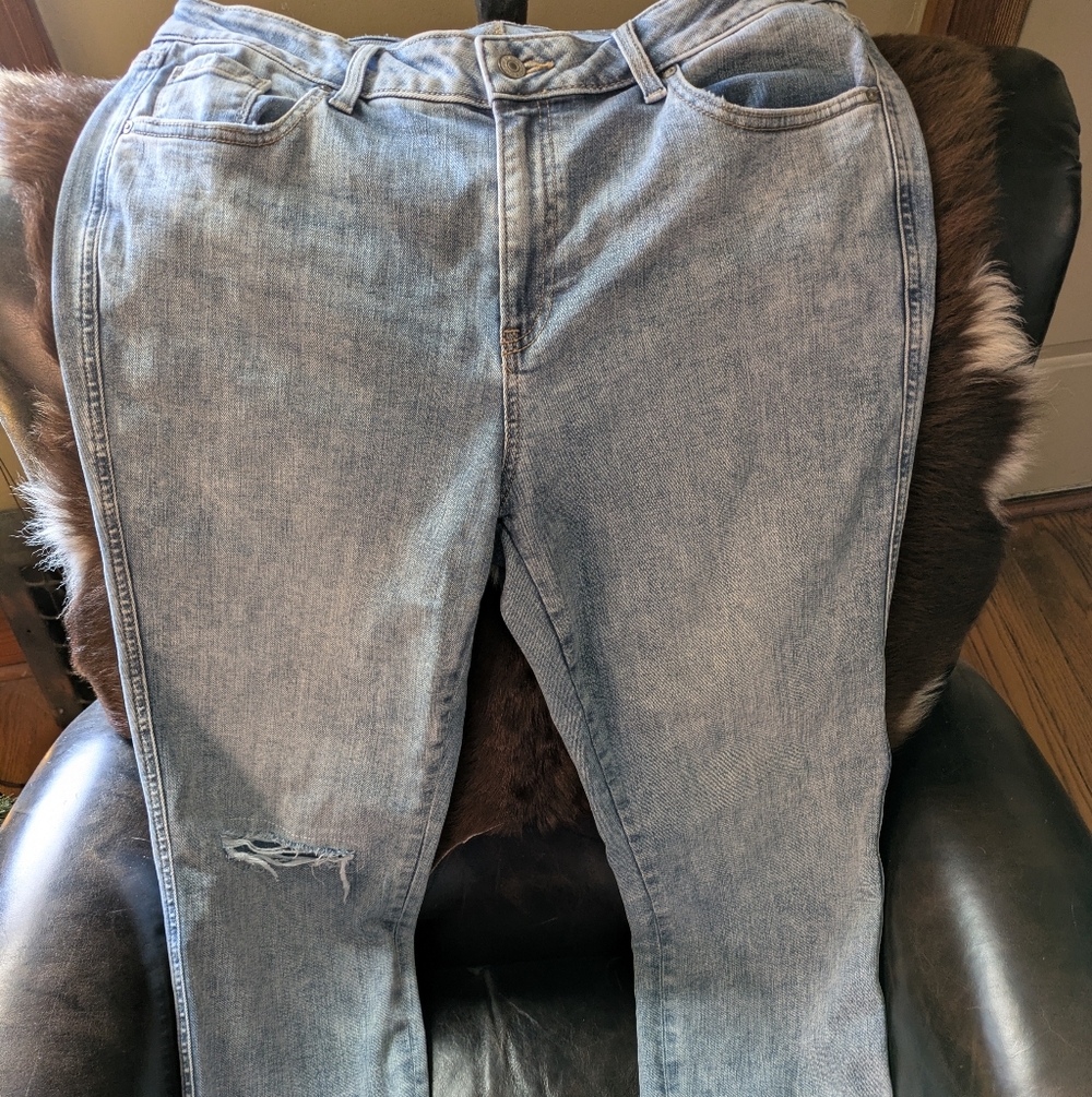 Chico's Define Me Denim Straight Leg Jeans Size 12